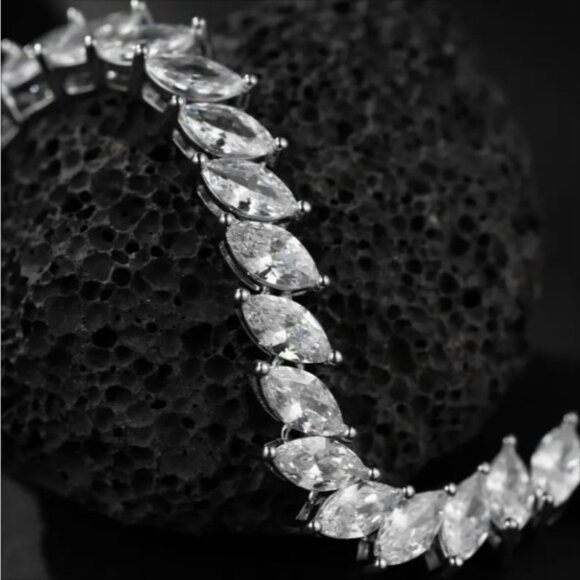 Genuine Moissanite Marquis Cut Tennis Bracelet NEW - Picture 4 of 6